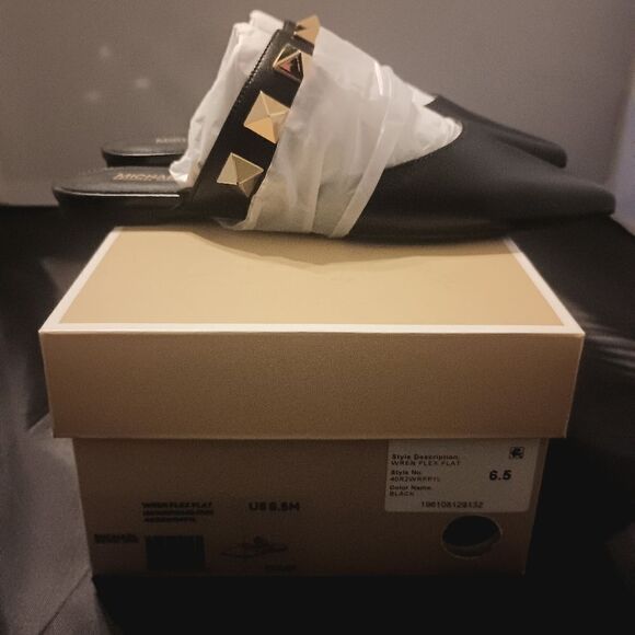 💯🔥MICHAEL KORS Women's Wren Flex Flat Studded Slip Ons, BLACK SIZE 6.5M🔥🔥N - Picture 6 of 9